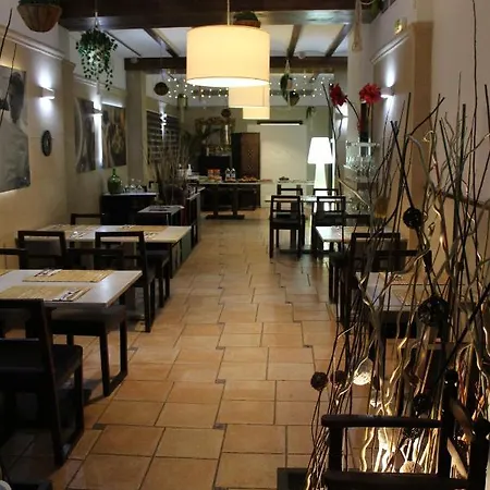 La 2* Requena