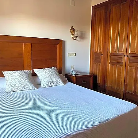 Hotel La Requena